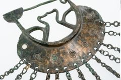 Foto von Bronzehalbmondgehängefibel (NHMW-PRAE-025866)